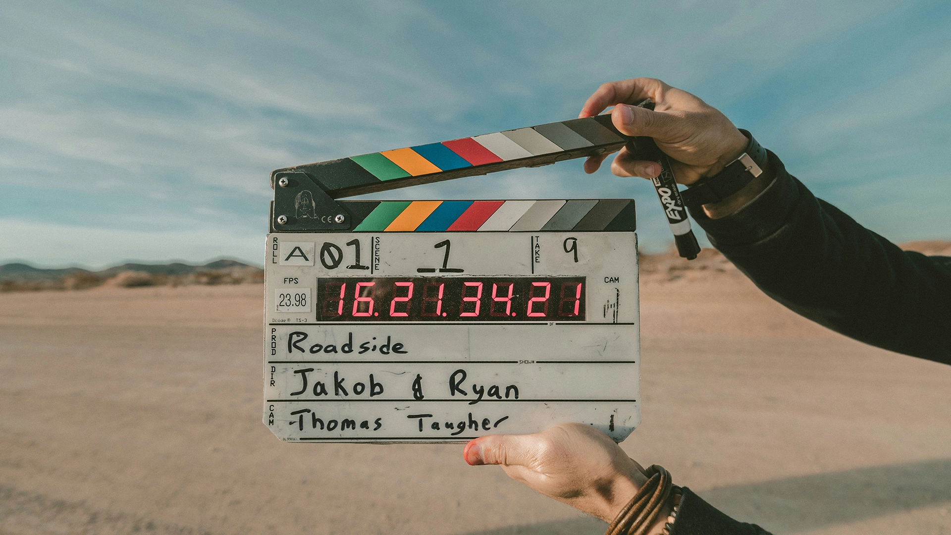 YouTube a Dezmonetizat Trailerele de Film Generate de IA, False