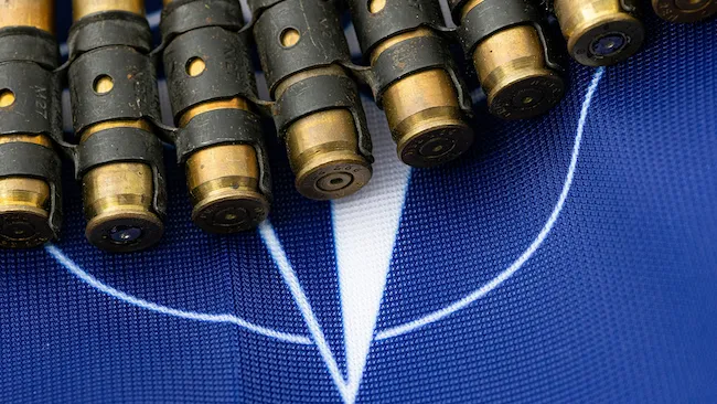 NATO &icirc;l angajează pe Palantir pentru un sistem AI pentru a susține operațiunile de pe c&acirc;mpul de luptă