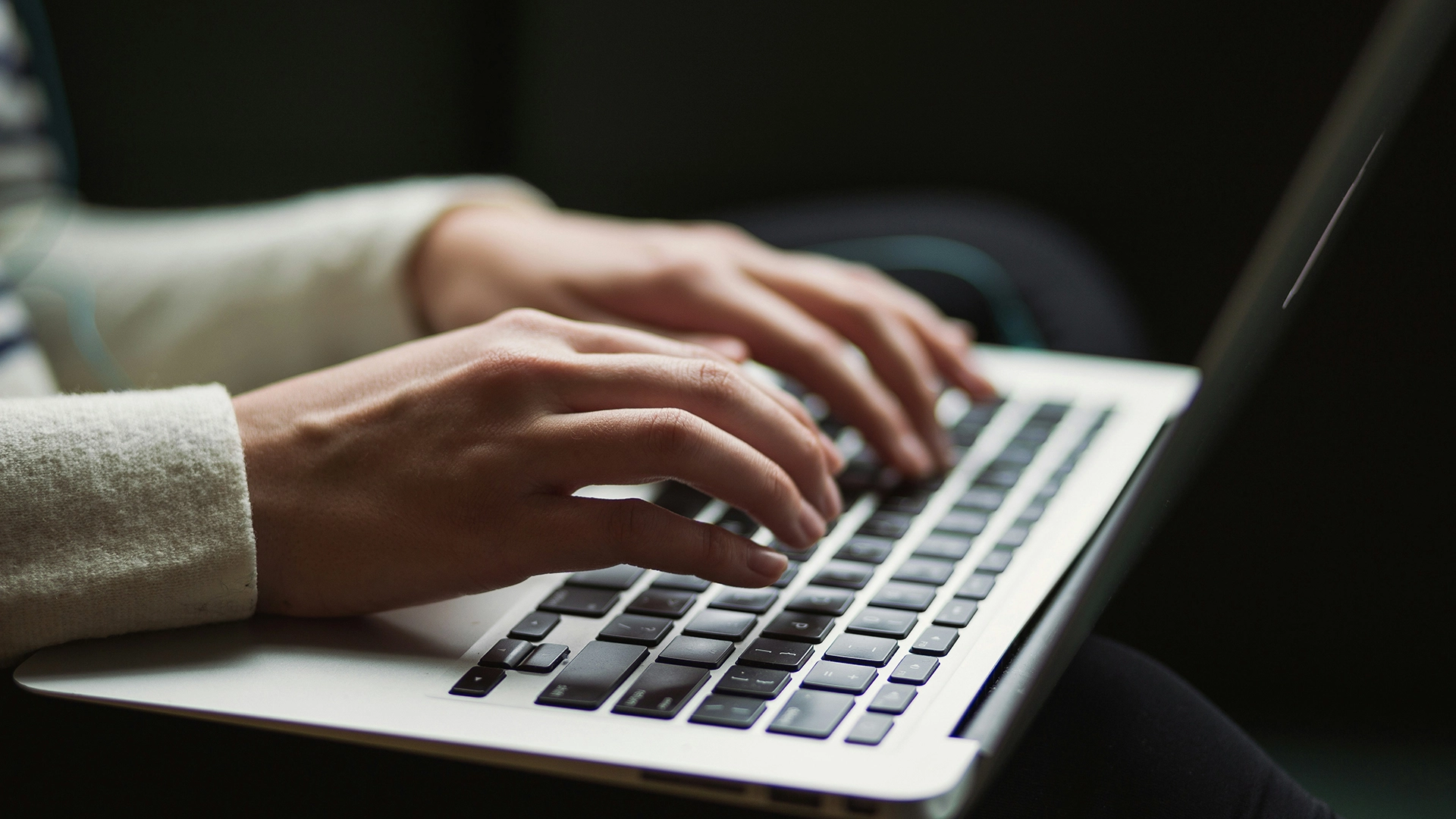 Platforma de Scriere NanoWriMo se închide în mijlocul controversei legate de AI și moderarea conținutului