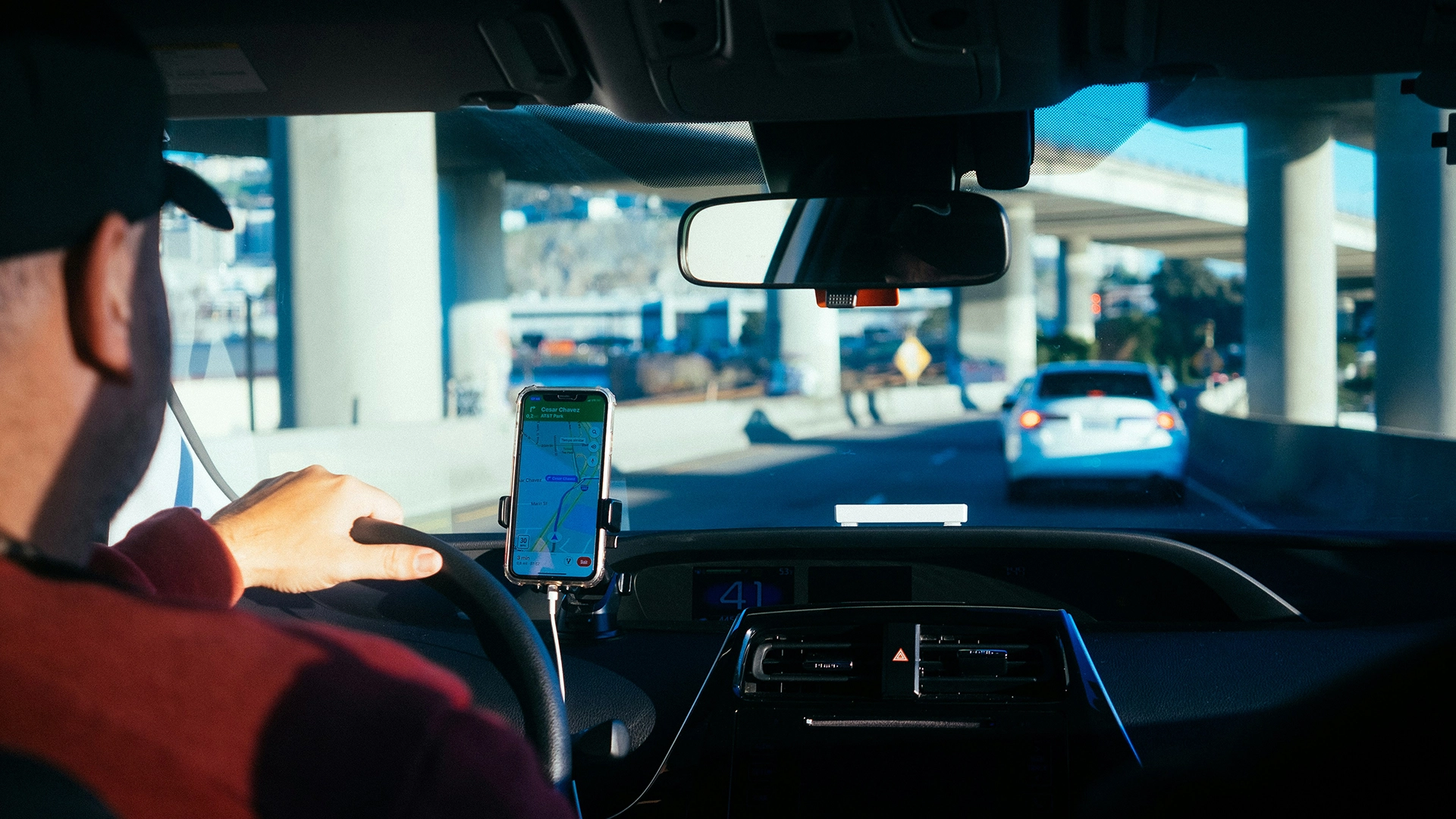 Uber Acuzată că Folosește Algoritmi pentru a-și Crește Profiturile în Defavoarea Șoferilor