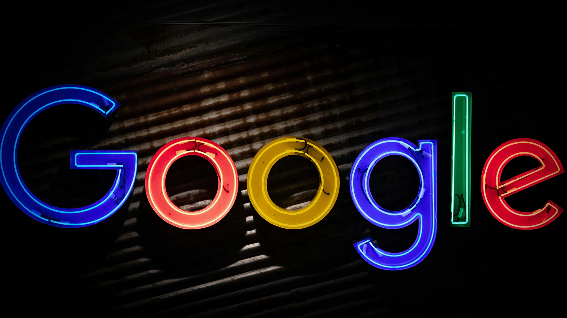 Google Se Confruntă cu Plângere Antitrust în UE pentru Prezentările AI