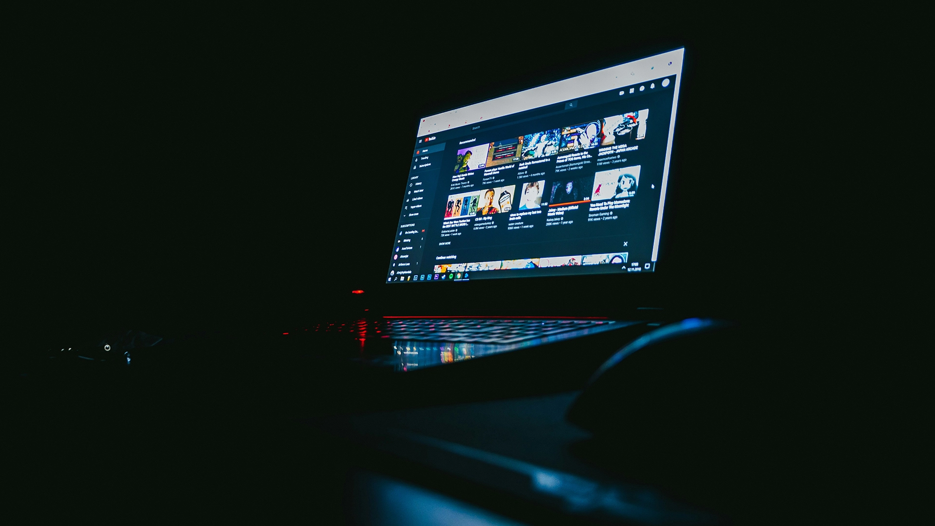 YouTube a folosit în secret IA pentru a modifica videoclipurile creatorilor fără permisiune