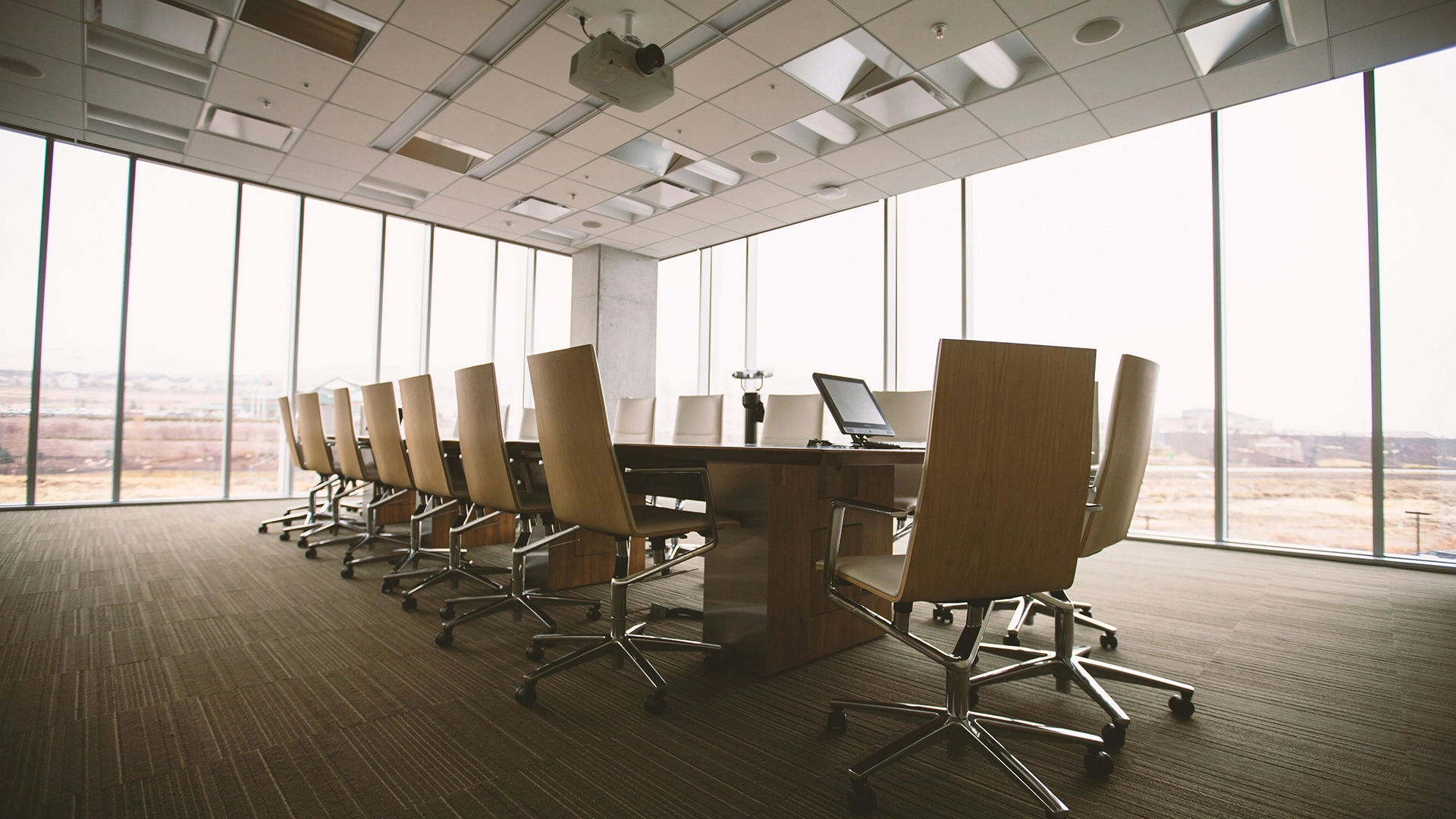 Explozia AI scoate la iveală lacunele din competențele firmelor de consultanță